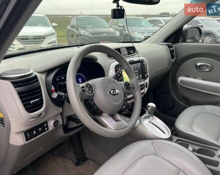 Черный Киа Soul, объемом двигателя 0 л и пробегом 100 тыс. км за 9790 $, фото 16 на Automoto.ua