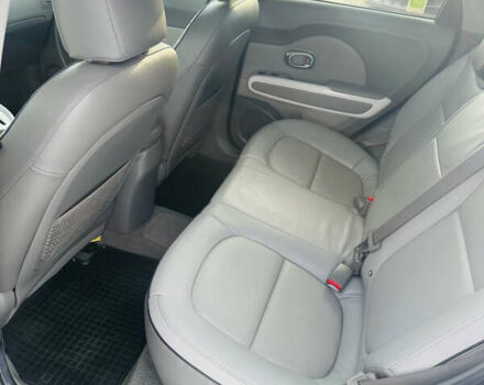 Чорний Кіа Soul, об'ємом двигуна 0 л та пробігом 79 тис. км за 8690 $, фото 14 на Automoto.ua