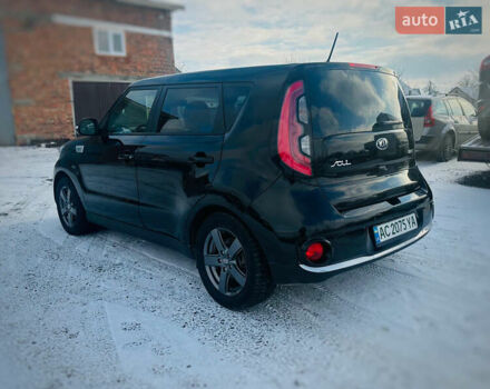 Чорний Кіа Soul, об'ємом двигуна 0 л та пробігом 79 тис. км за 8690 $, фото 5 на Automoto.ua