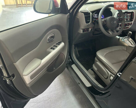 Черный Киа Soul, объемом двигателя 0 л и пробегом 95 тыс. км за 6999 $, фото 6 на Automoto.ua