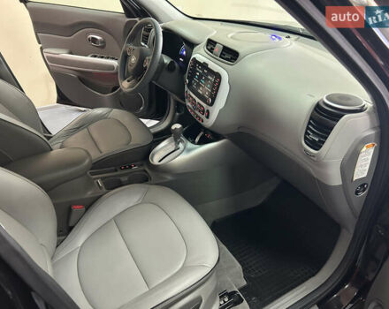 Черный Киа Soul, объемом двигателя 0 л и пробегом 95 тыс. км за 6999 $, фото 9 на Automoto.ua