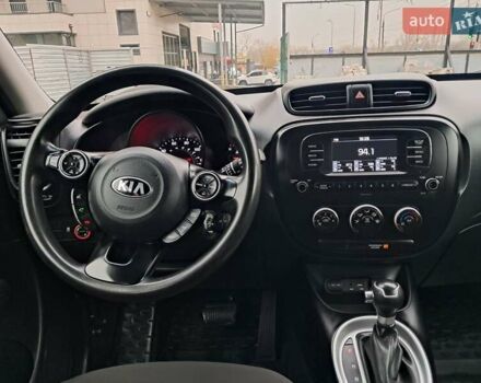 Черный Киа Soul, объемом двигателя 1.59 л и пробегом 183 тыс. км за 9800 $, фото 16 на Automoto.ua