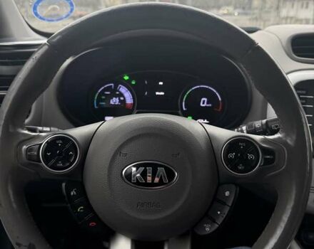 Черный Киа Soul, объемом двигателя 0 л и пробегом 150 тыс. км за 7500 $, фото 6 на Automoto.ua