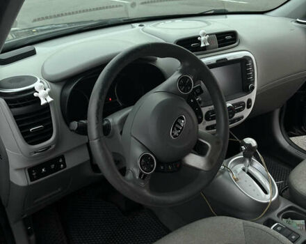 Черный Киа Soul, объемом двигателя 0 л и пробегом 100 тыс. км за 9100 $, фото 22 на Automoto.ua