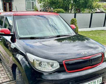 Киа Soul 2016 в Бучаче на Automoto.ua Черный Киа Soul, объемом двигателя 0 л и пробегом 149 тыс. км за 5900 $, фото 4 на Automoto.ua