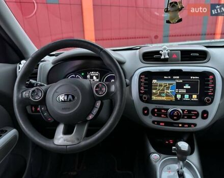Черный Киа Soul, объемом двигателя 0 л и пробегом 100 тыс. км за 8790 $, фото 13 на Automoto.ua