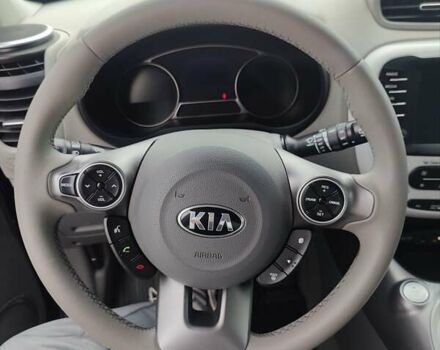 Чорний Кіа Soul, об'ємом двигуна 0 л та пробігом 124 тис. км за 11000 $, фото 15 на Automoto.ua