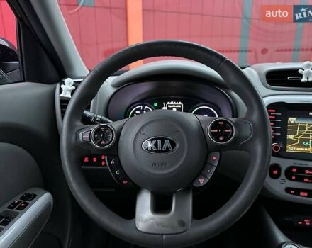 Черный Киа Soul, объемом двигателя 0 л и пробегом 100 тыс. км за 8790 $, фото 14 на Automoto.ua