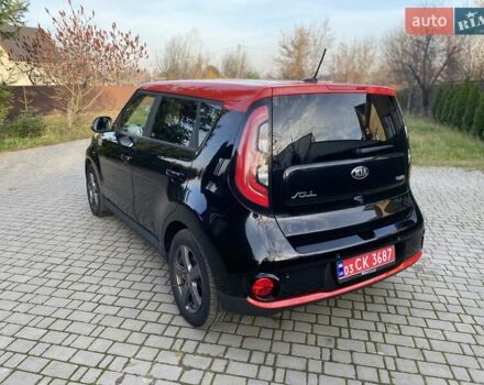 Чорний Кіа Soul, об'ємом двигуна 0 л та пробігом 114 тис. км за 7350 $, фото 5 на Automoto.ua