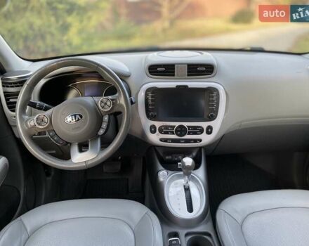 Чорний Кіа Soul, об'ємом двигуна 0 л та пробігом 114 тис. км за 7350 $, фото 8 на Automoto.ua
