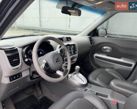 Черный Киа Soul, объемом двигателя 0 л и пробегом 127 тыс. км за 10700 $, фото 18 на Automoto.ua