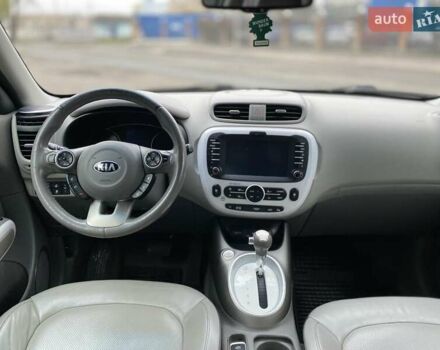 Черный Киа Soul, объемом двигателя 0 л и пробегом 130 тыс. км за 6099 $, фото 7 на Automoto.ua