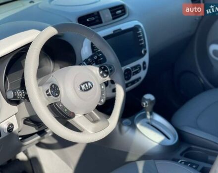 Черный Киа Soul, объемом двигателя 0 л и пробегом 106 тыс. км за 7700 $, фото 19 на Automoto.ua