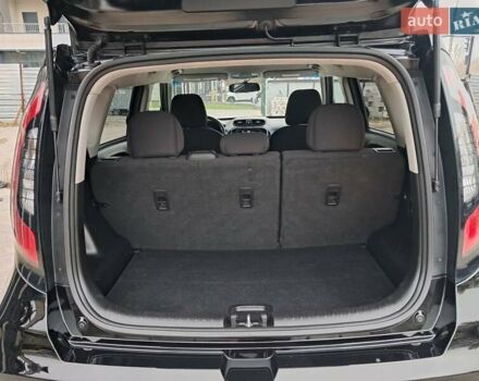 Черный Киа Soul, объемом двигателя 1.59 л и пробегом 183 тыс. км за 9800 $, фото 10 на Automoto.ua