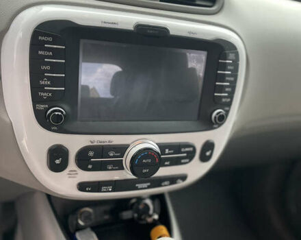Черный Киа Soul, объемом двигателя 0 л и пробегом 87 тыс. км за 10700 $, фото 19 на Automoto.ua