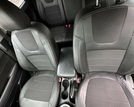 Черный Киа Soul, объемом двигателя 1.59 л и пробегом 122 тыс. км за 9500 $, фото 4 на Automoto.ua