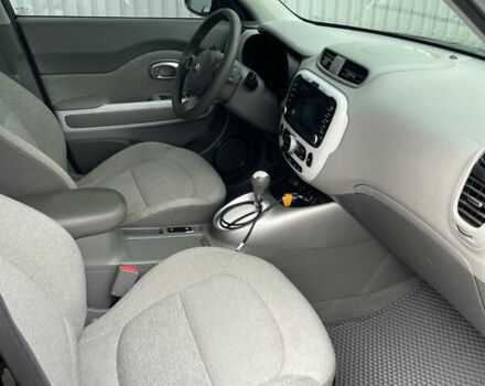 Черный Киа Soul, объемом двигателя 0 л и пробегом 87 тыс. км за 10700 $, фото 14 на Automoto.ua