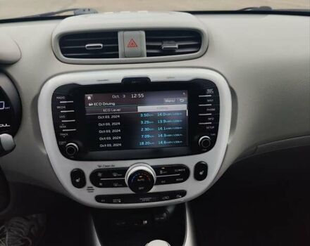 Чорний Кіа Soul, об'ємом двигуна 0 л та пробігом 124 тис. км за 11000 $, фото 23 на Automoto.ua