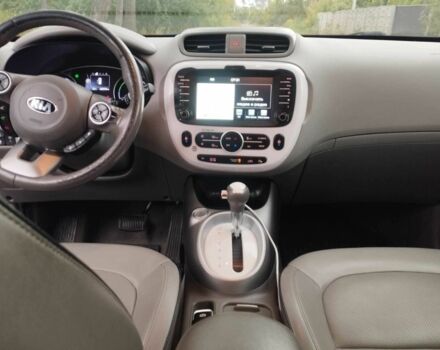 Черный Киа Soul, объемом двигателя 0 л и пробегом 168 тыс. км за 6700 $, фото 5 на Automoto.ua