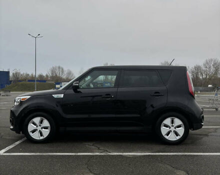 Черный Киа Soul, объемом двигателя 0 л и пробегом 100 тыс. км за 9100 $, фото 6 на Automoto.ua