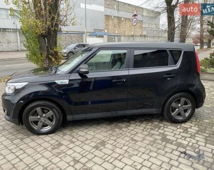 Черный Киа Soul, объемом двигателя 0 л и пробегом 130 тыс. км за 6099 $, фото 5 на Automoto.ua