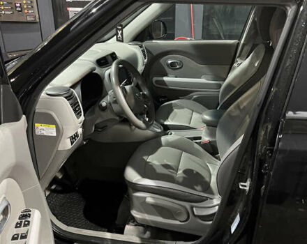 Черный Киа Soul, объемом двигателя 0 л и пробегом 126 тыс. км за 7800 $, фото 12 на Automoto.ua