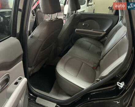 Черный Киа Soul, объемом двигателя 0 л и пробегом 95 тыс. км за 6999 $, фото 7 на Automoto.ua