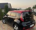 Чорний Кіа Soul, об'ємом двигуна 0 л та пробігом 300 тис. км за 10500 $, фото 2 на Automoto.ua
