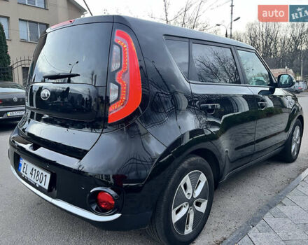Черный Киа Soul, объемом двигателя 0 л и пробегом 140 тыс. км за 10499 $, фото 4 на Automoto.ua