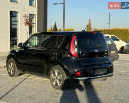 Чорний Кіа Soul, об'ємом двигуна 0 л та пробігом 168 тис. км за 9800 $, фото 5 на Automoto.ua