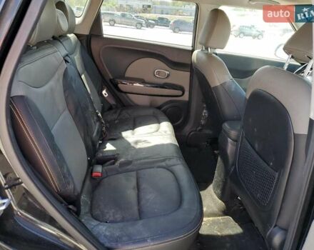 Черный Киа Soul, объемом двигателя 2 л и пробегом 105 тыс. км за 2300 $, фото 10 на Automoto.ua