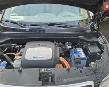 Черный Киа Soul, объемом двигателя 0 л и пробегом 131 тыс. км за 10600 $, фото 14 на Automoto.ua