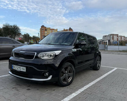 Киа Soul 2017 в Тернополе на Automoto.ua Черный Киа Soul, объемом двигателя 0 л и пробегом 152 тыс. км за 11990 $, фото 3 на Automoto.ua