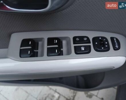 Черный Киа Soul, объемом двигателя 0 л и пробегом 118 тыс. км за 11000 $, фото 7 на Automoto.ua