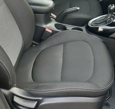 Чорний Кіа Soul, об'ємом двигуна 2 л та пробігом 138 тис. км за 12000 $, фото 5 на Automoto.ua