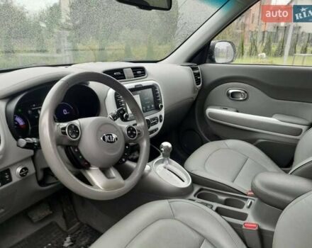 Черный Киа Soul, объемом двигателя 0 л и пробегом 110 тыс. км за 11200 $, фото 16 на Automoto.ua