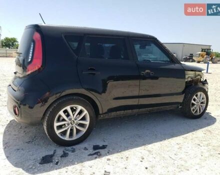Чорний Кіа Soul, об'ємом двигуна 2 л та пробігом 105 тис. км за 2200 $, фото 2 на Automoto.ua