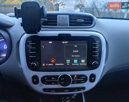 Черный Киа Soul, объемом двигателя 0 л и пробегом 118 тыс. км за 11000 $, фото 16 на Automoto.ua