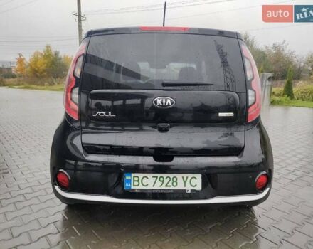 Черный Киа Soul, объемом двигателя 0 л и пробегом 110 тыс. км за 11200 $, фото 3 на Automoto.ua
