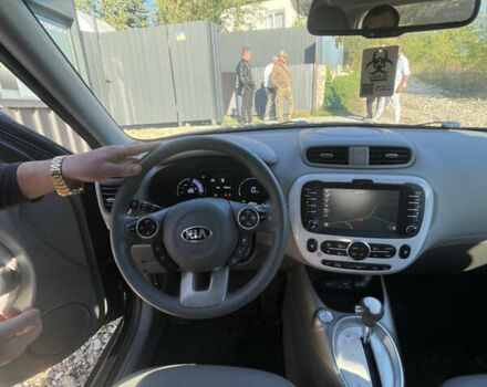 Черный Киа Soul, объемом двигателя 0 л и пробегом 73 тыс. км за 11300 $, фото 7 на Automoto.ua