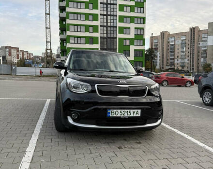 Киа Soul 2017 в Тернополе на Automoto.ua Черный Киа Soul, объемом двигателя 0 л и пробегом 152 тыс. км за 11990 $, фото 1 на Automoto.ua