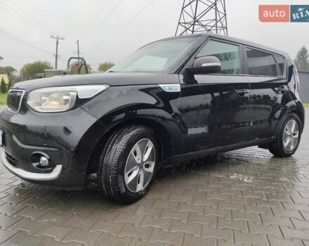 Черный Киа Soul, объемом двигателя 0 л и пробегом 110 тыс. км за 11200 $, фото 6 на Automoto.ua