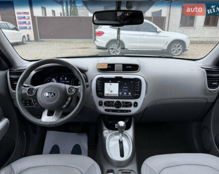 Черный Киа Soul, объемом двигателя 0 л и пробегом 131 тыс. км за 10300 $, фото 50 на Automoto.ua