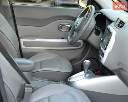 Чорний Кіа Soul, об'ємом двигуна 0 л та пробігом 110 тис. км за 10999 $, фото 22 на Automoto.ua