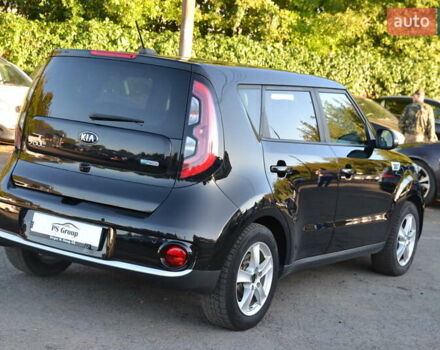Чорний Кіа Soul, об'ємом двигуна 0 л та пробігом 110 тис. км за 10999 $, фото 6 на Automoto.ua