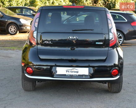 Чорний Кіа Soul, об'ємом двигуна 0 л та пробігом 110 тис. км за 10999 $, фото 8 на Automoto.ua
