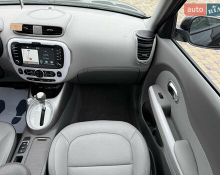 Черный Киа Soul, объемом двигателя 0 л и пробегом 131 тыс. км за 10300 $, фото 56 на Automoto.ua