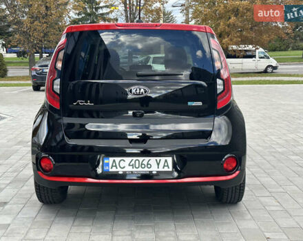 Киа Soul 2018 в Луцке на Automoto.ua Черный Киа Soul, объемом двигателя 0 л и пробегом 100 тыс. км за 10700 $, фото 11 на Automoto.ua
