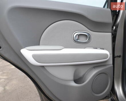 Чорний Кіа Soul, об'ємом двигуна 0 л та пробігом 111 тис. км за 10550 $, фото 17 на Automoto.ua