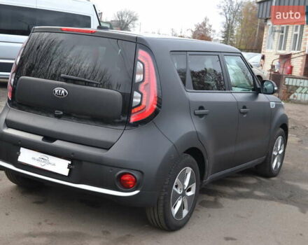 Чорний Кіа Soul, об'ємом двигуна 0 л та пробігом 111 тис. км за 10550 $, фото 6 на Automoto.ua